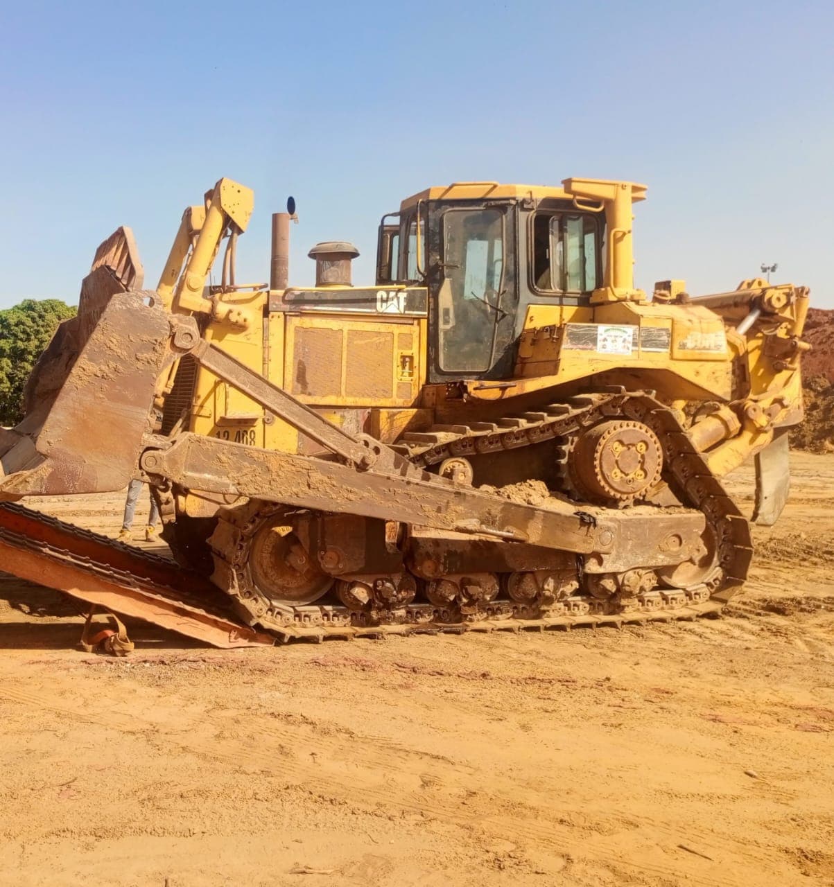 Bulldozer 03 - SENTRANSCOM